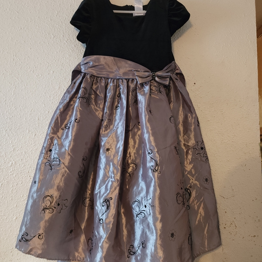 Girl dress